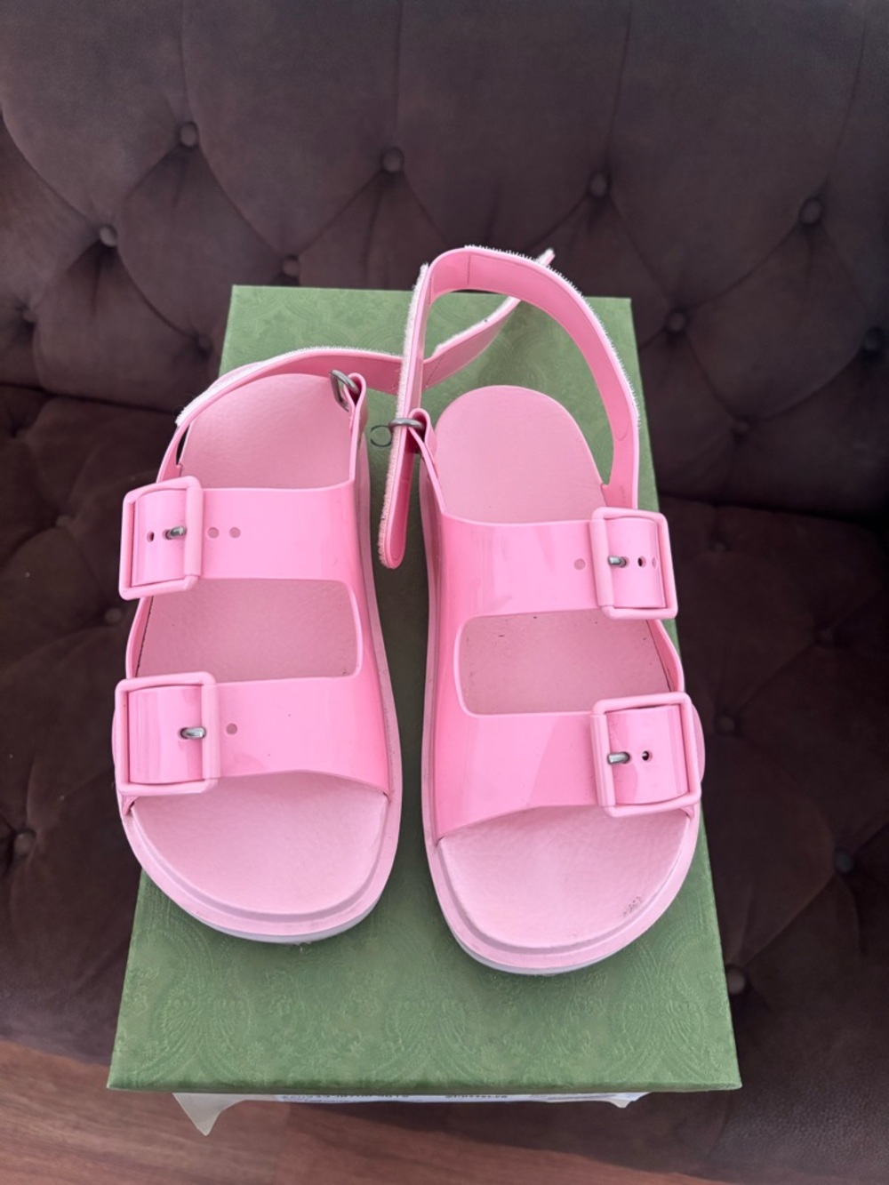 Gucci Wild Rose Rubber Sandals - Pink
